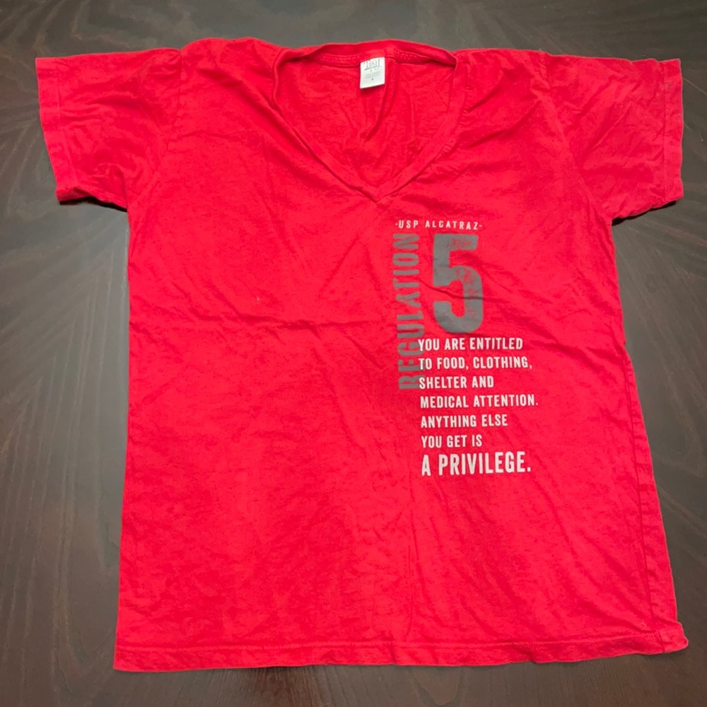Gorgeous red 100% T-shirt